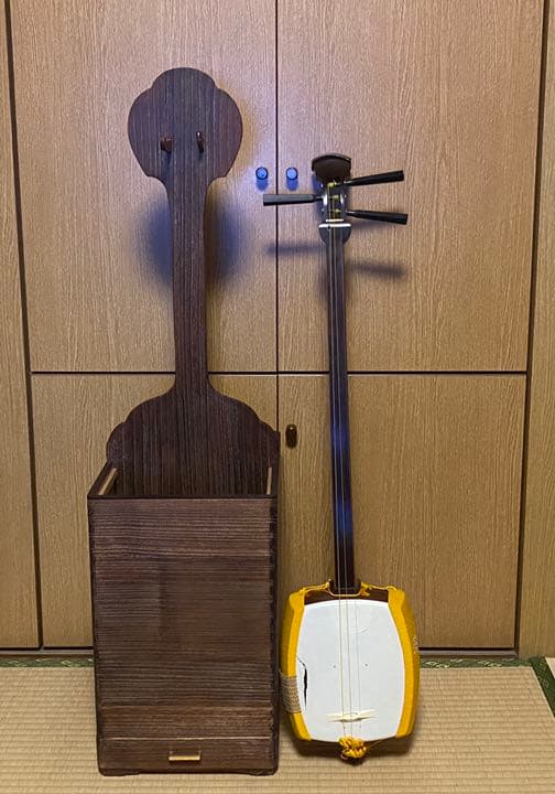 紅木　地唄　三味線　桐箱その他道具付き