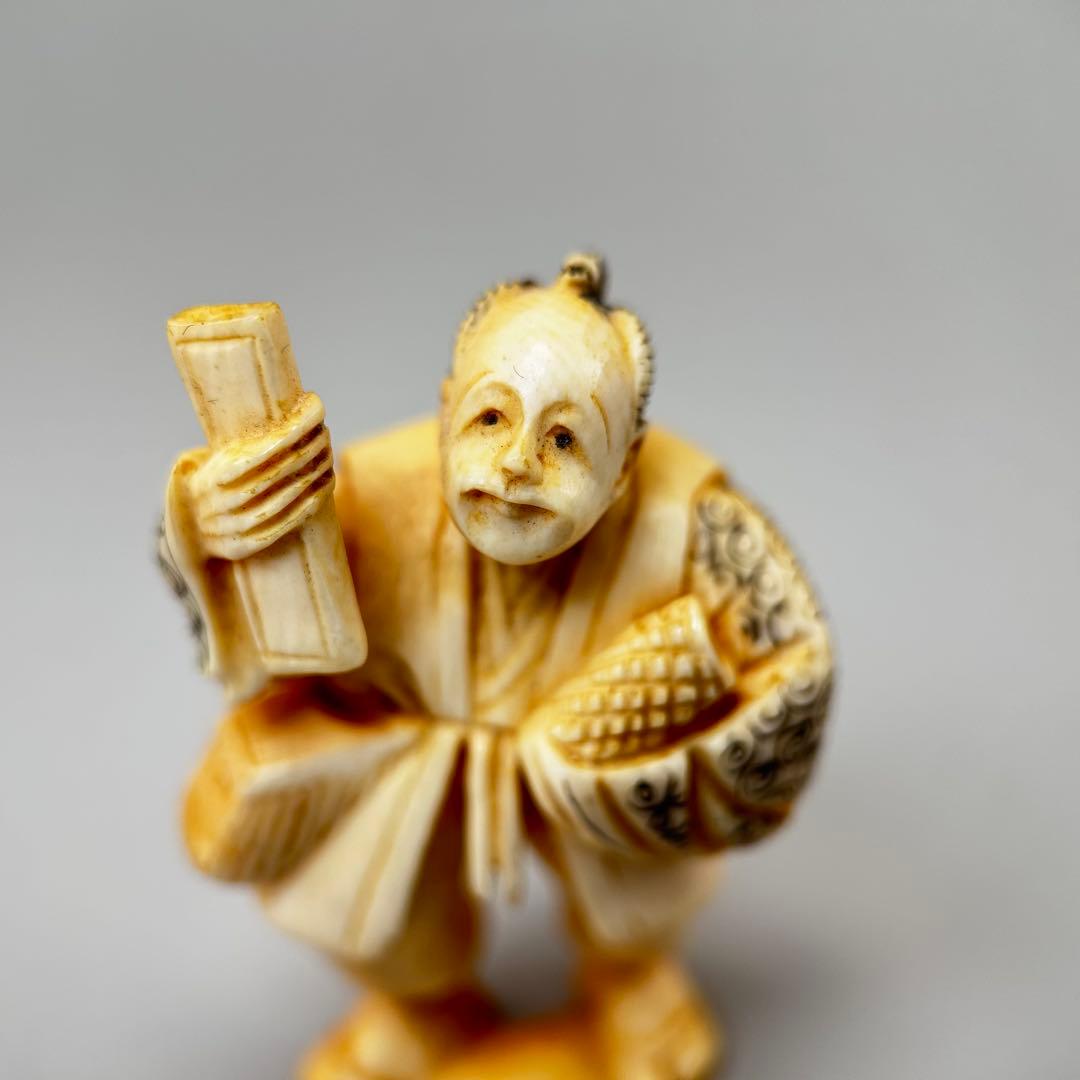 日本の伝統的な職人技彫刻極上根付天然素材アンティーク骨董飾り物古美術置物細密細工