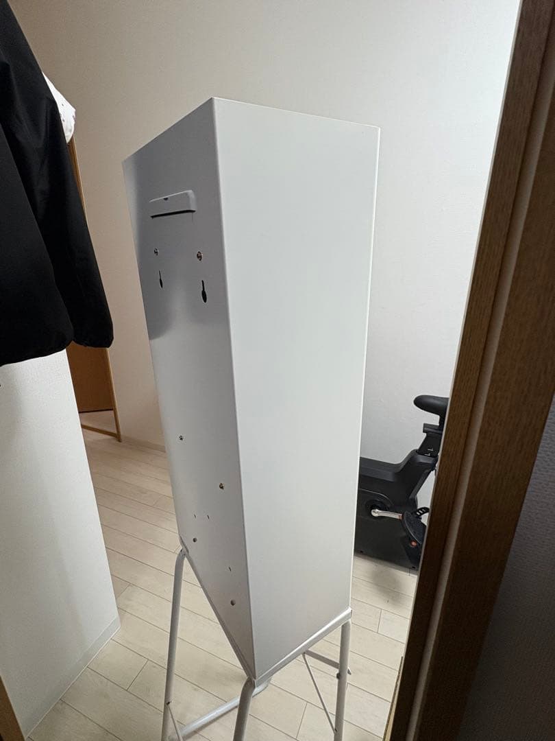 ① カードガチャガチャマシン　手動式自動販売機　ダイト　DF-8