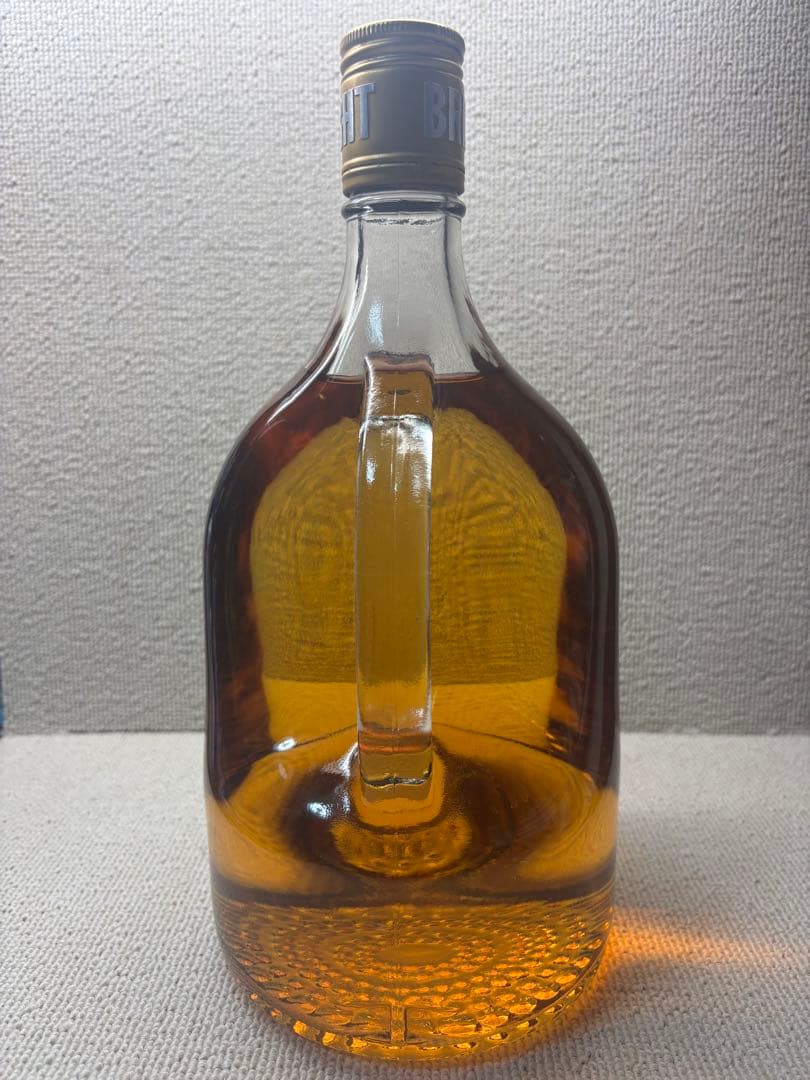 オーシャンウイスキー　ブライト　1920ml 未開封　希少　ラベル無し　三楽