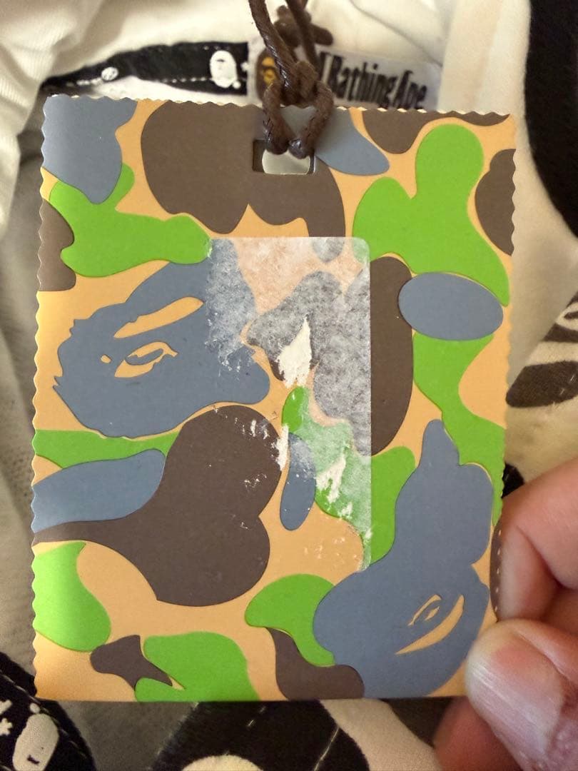 komomoA Bathing Ape シャークパーカー　蓄光白黒Lサイズ