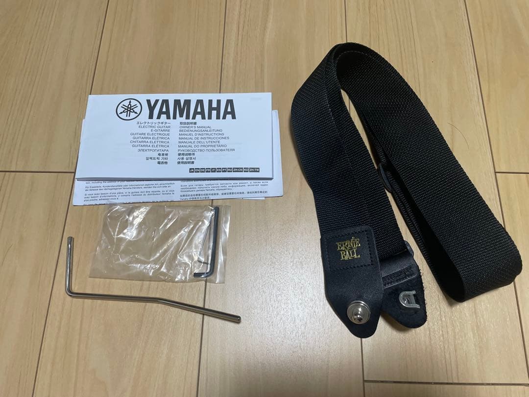 YAMAHA PACIFICA 611VFM DRB
