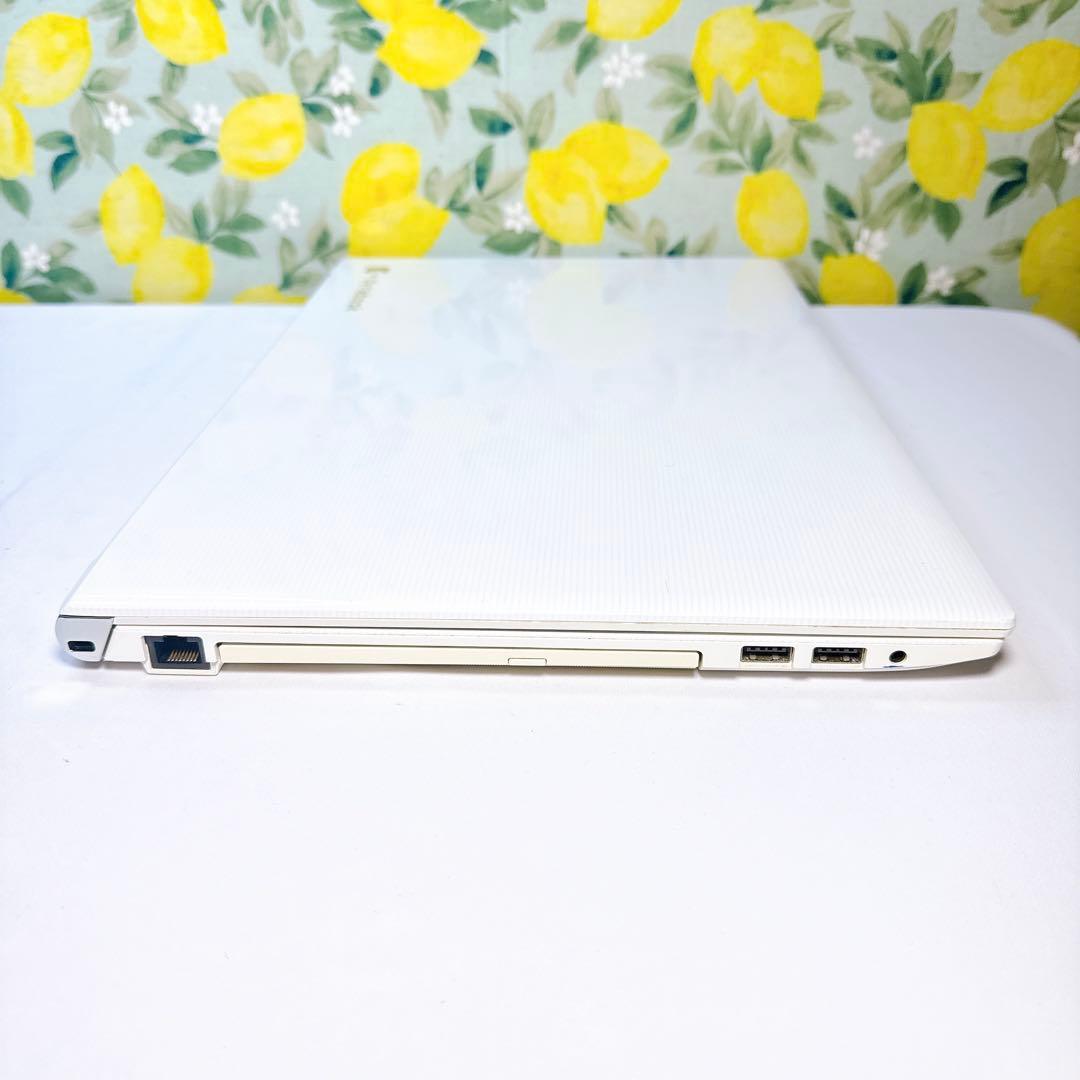 可愛い❤️東芝ダイナブック❤️ホワイトノート❤️ネットや事務に❤️インスタや動画編集も❤️