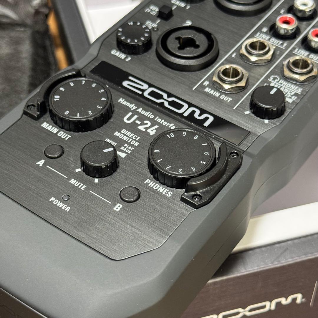 ZOOM U-24 オーディオインターフェイス
