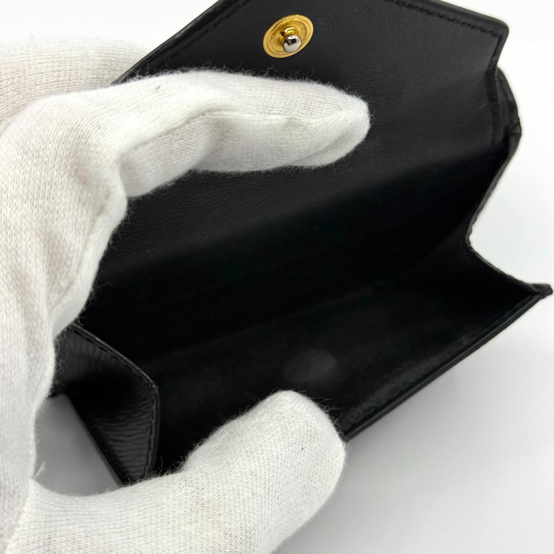 美品 PRADA ブラック 三つ折り財布 プラダ