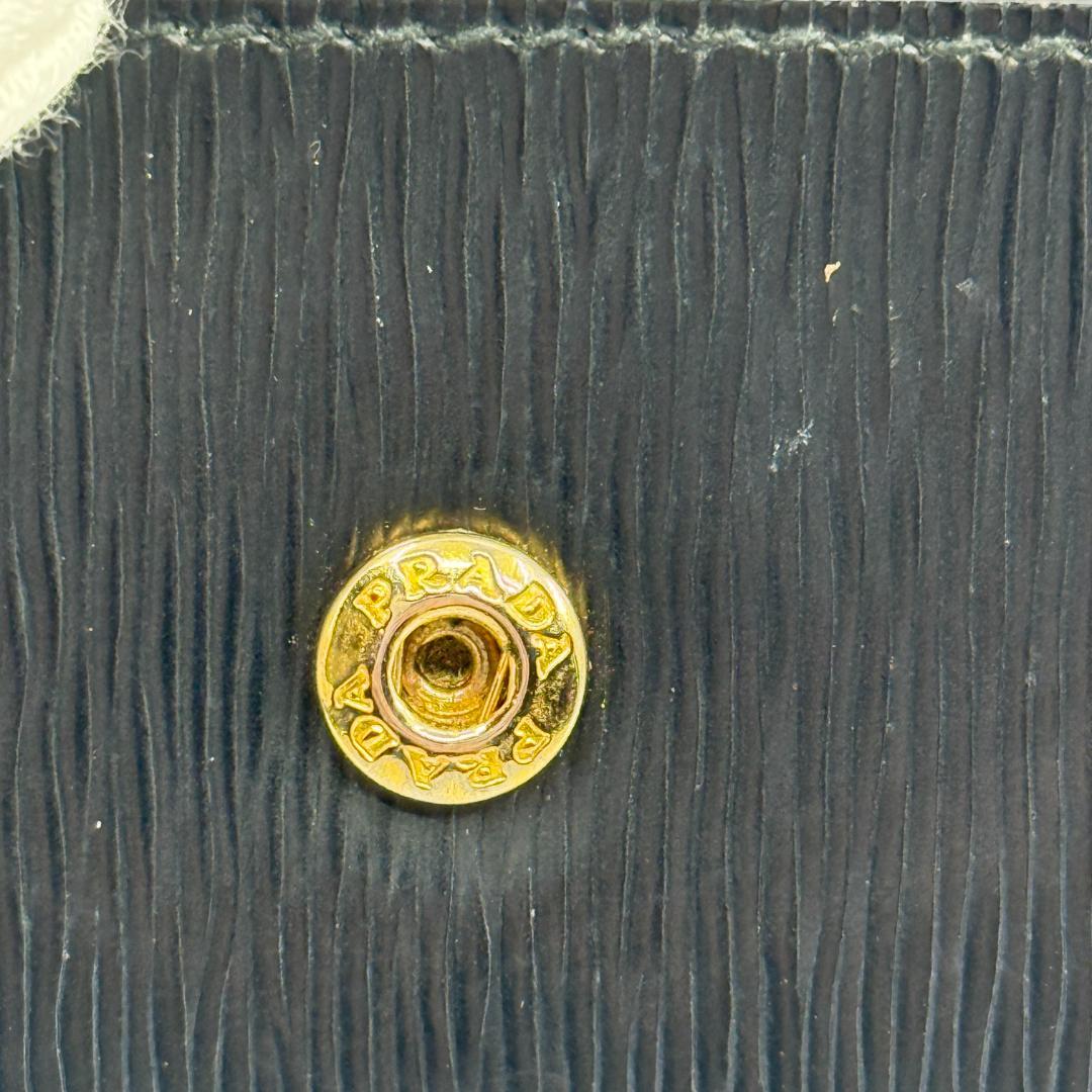 美品 PRADA ブラック 三つ折り財布 プラダ