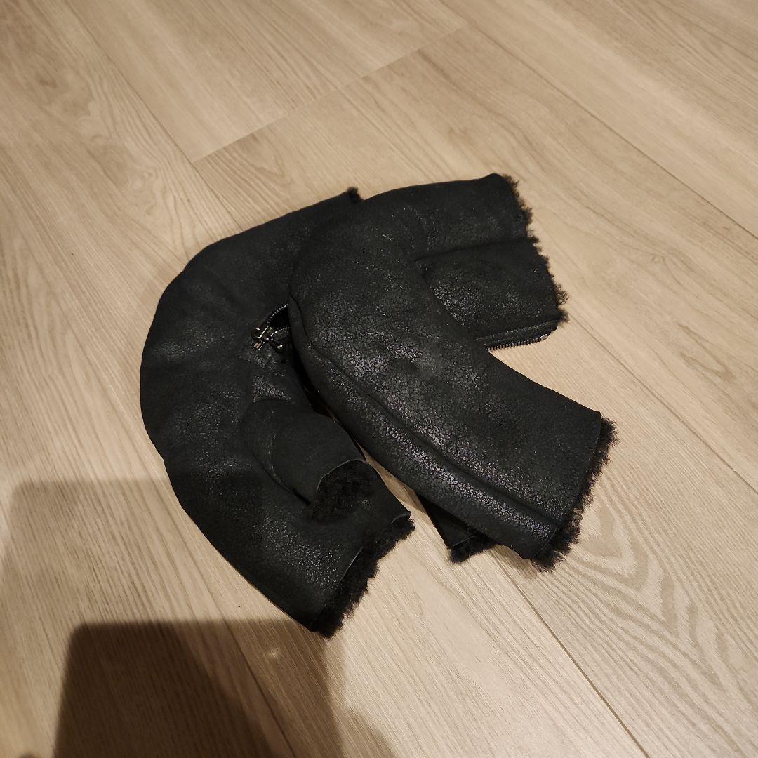 ユリウスJULIUSブラックラムレザーフィンガーレスモコモコグローブ