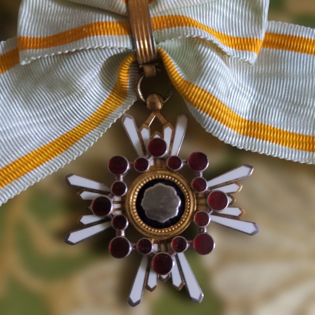 【美品・希少】勲五等瑞宝章 リボン婦人用 塗共箱・略綬付き