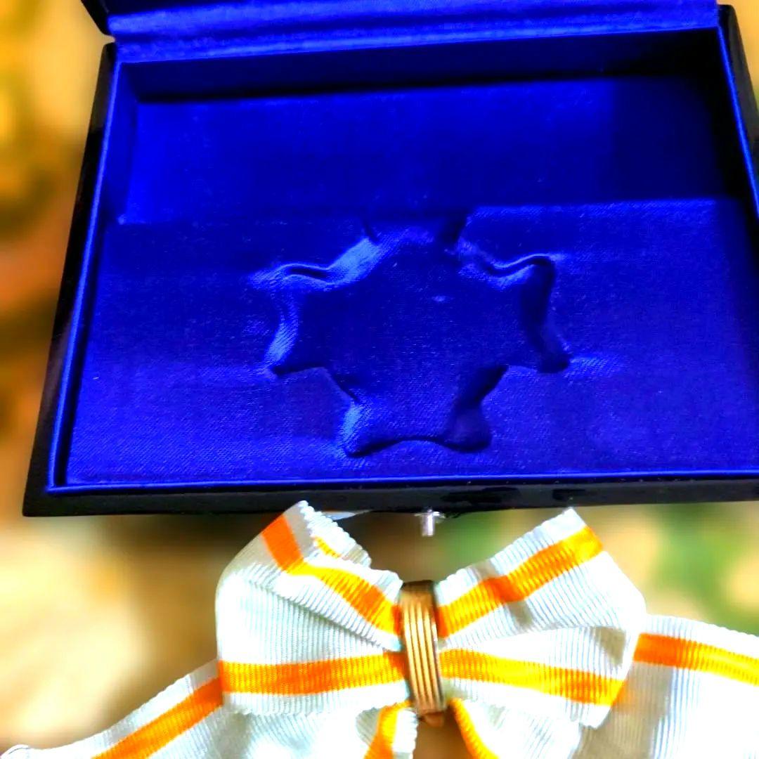 【美品・希少】勲五等瑞宝章 リボン婦人用 塗共箱・略綬付き