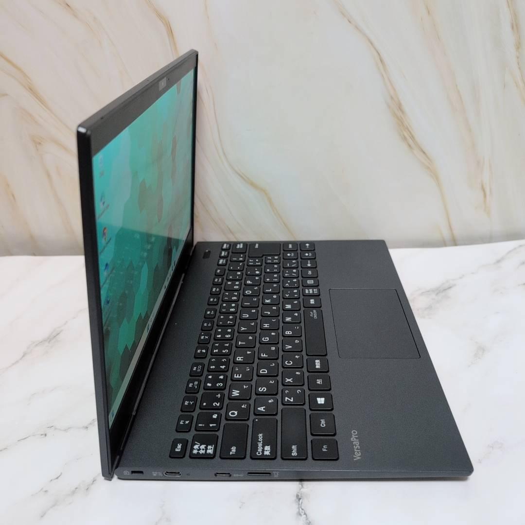 ☆起動OK！★第10世代★ Corei7 16GB 超軽量870g