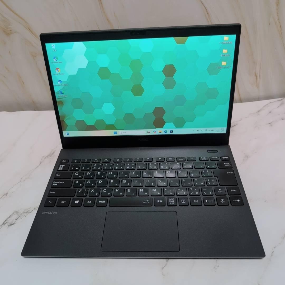 ☆起動OK！★第10世代★ Corei7 16GB 超軽量870g