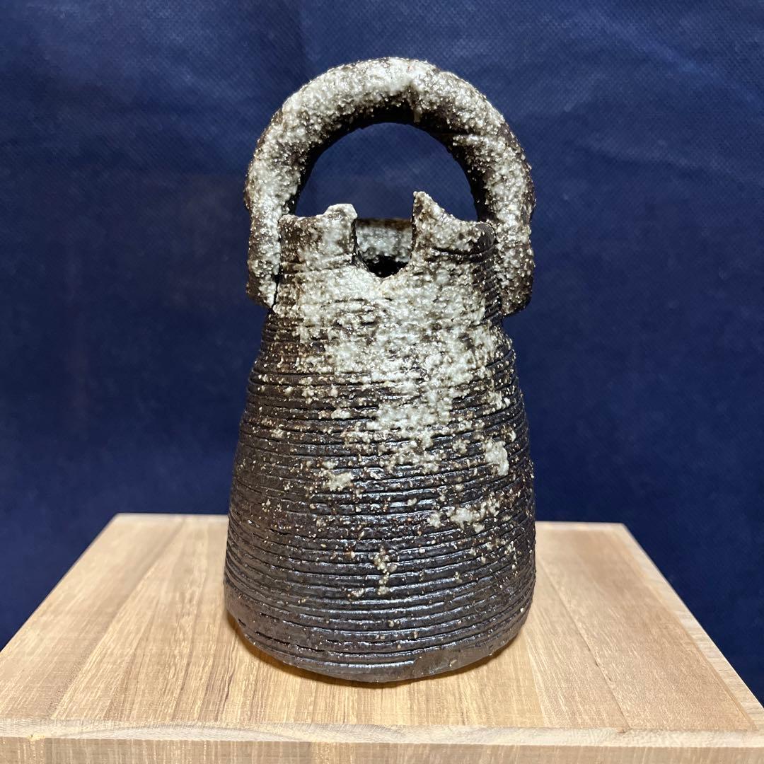 一輪差し／釣鐘形／信楽焼花入／勝己造