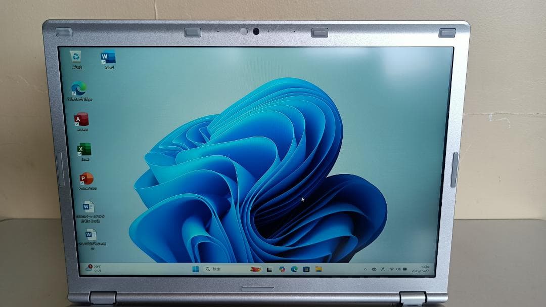 ノートパソコンpanasonic第7世代Core i5 SSD256Gメモリ8G