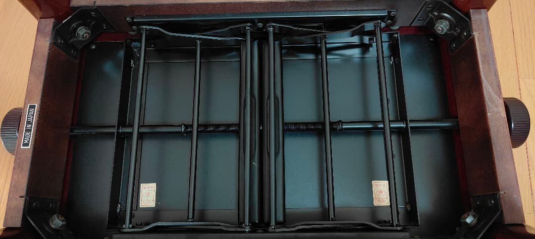 猫脚　ピアノ椅子