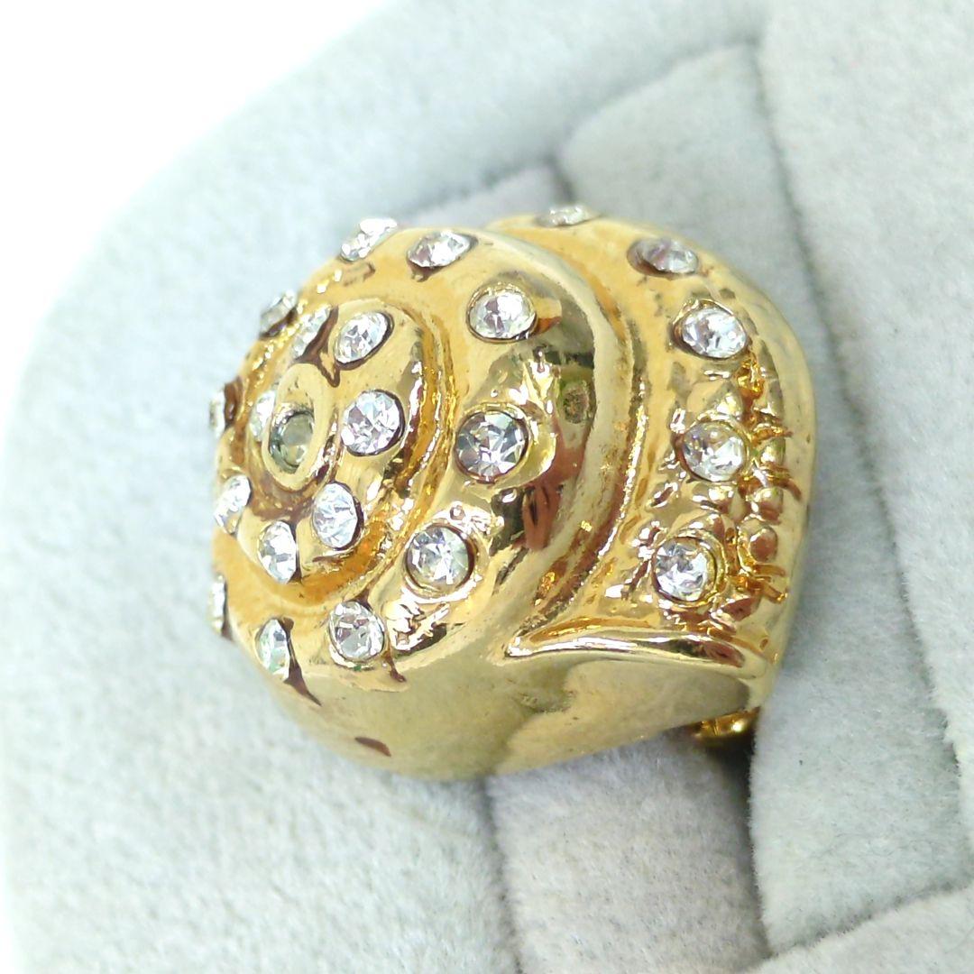 ジャンニヴェルサーチェ クリスタルラインストーン ピンブローチ ゴールドカラー