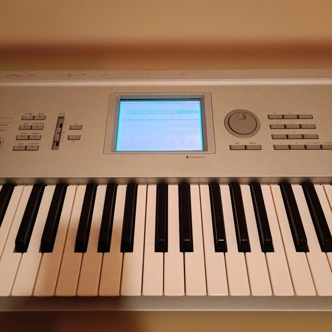 KORG TRITON シンセサイザー 61鍵 コルグ キーボード