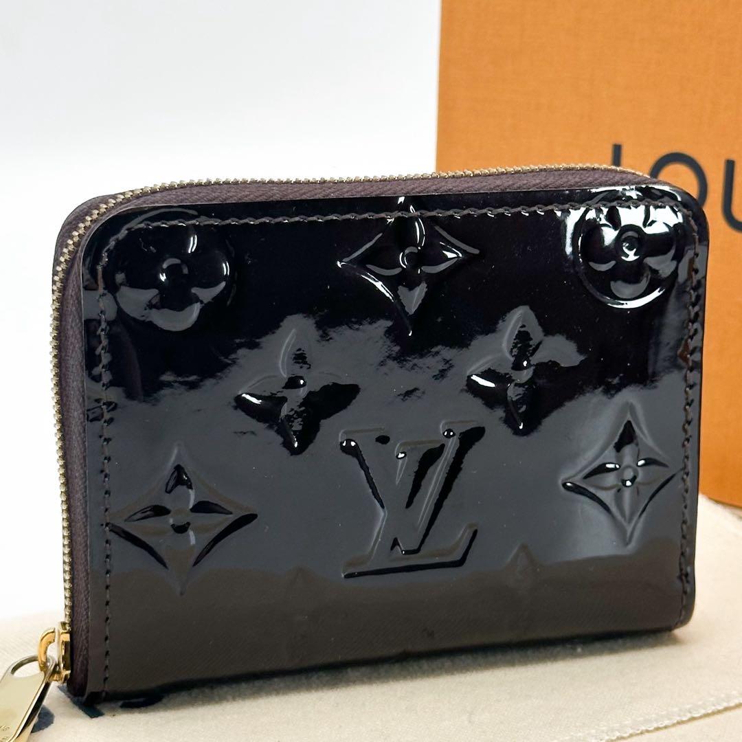 美品 ジッピーパース ヴェルニ アマラント モノグラム 小銭入れ