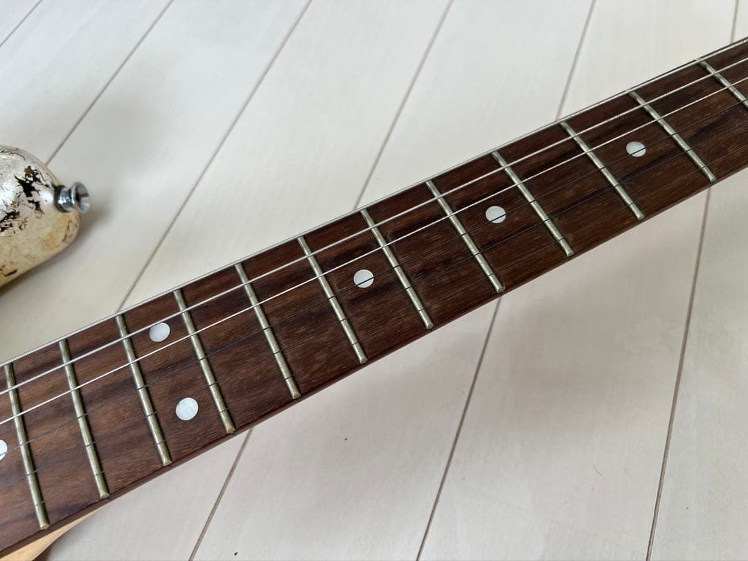 ハードレリック加工ストラトキャスター エレキギター メーカー不明ケース付