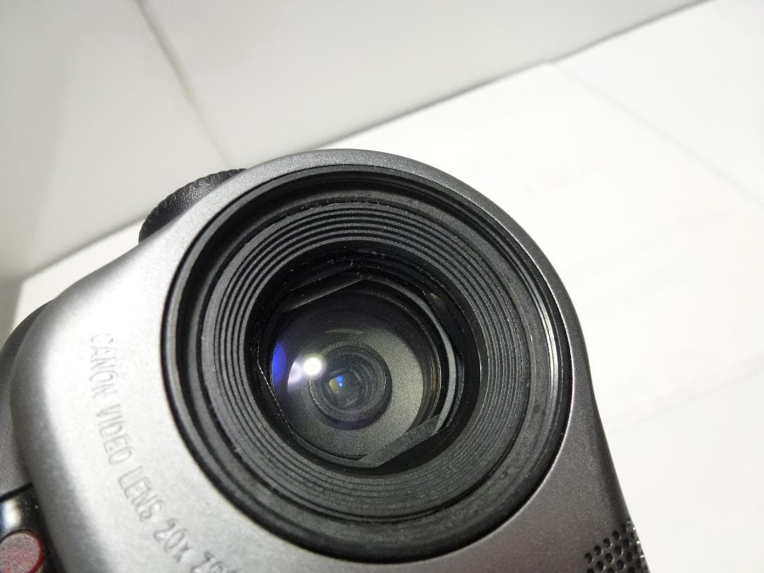 希少　動作品　Canon Hi8 8mm ビデオカメラ movie boy E2