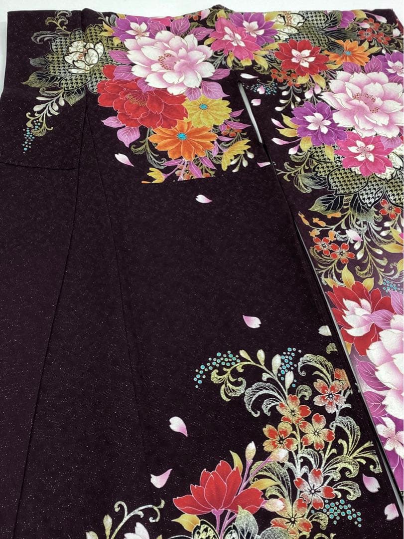 振袖 豪華 銀通し 刺繍 金彩 紋意匠 牡丹 身丈161cm パールトーン加工済