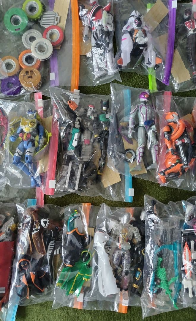 仮面ライダーフィギュア　いろいろたっぷりセット