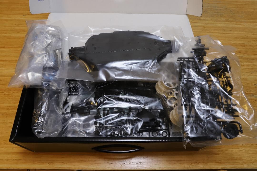 タミヤ TT-02 TYPE-SRX 組立キット（新品）
