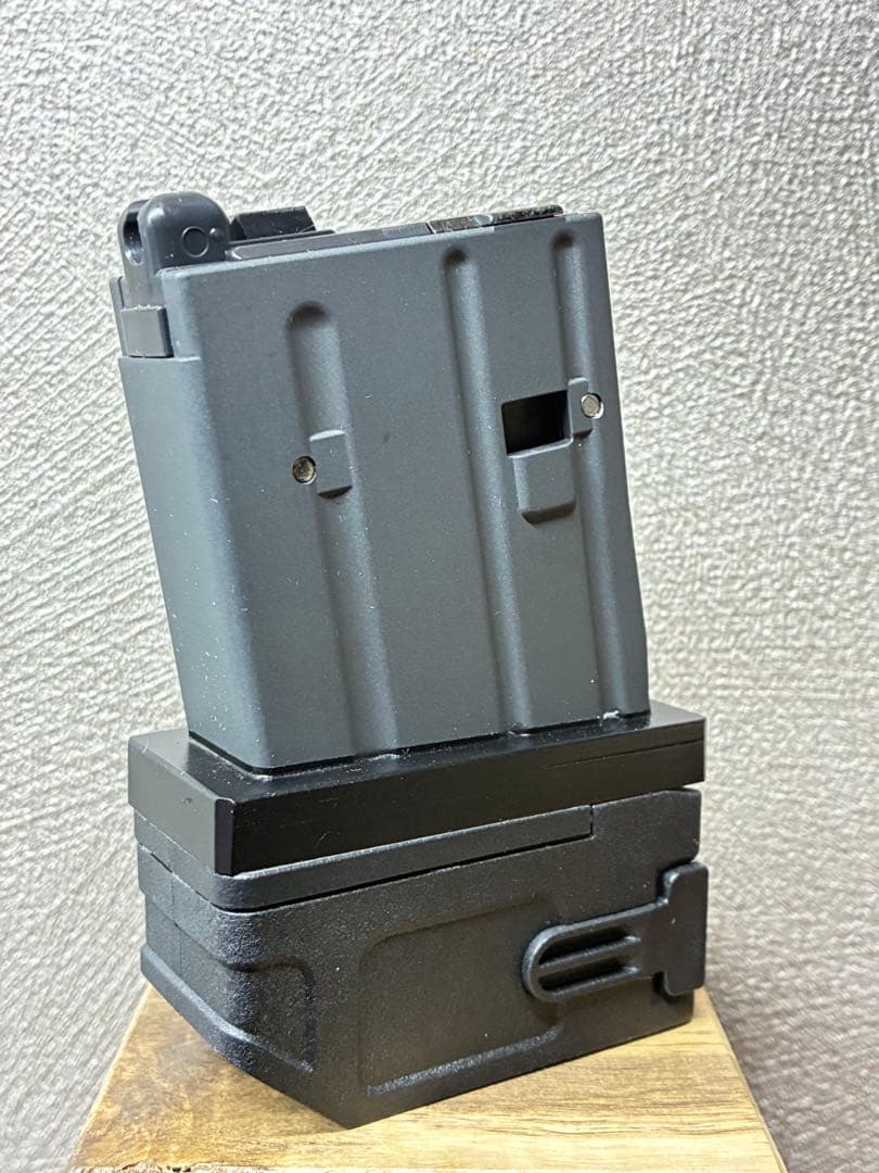 R7-37 東京マルイ GBB M4 マガジンアダプター 外部ソース仕様