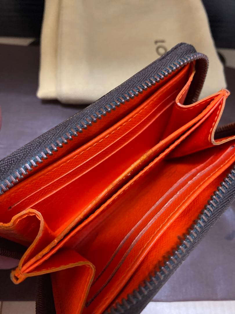 LOUIS VUITTON グラフィティケース