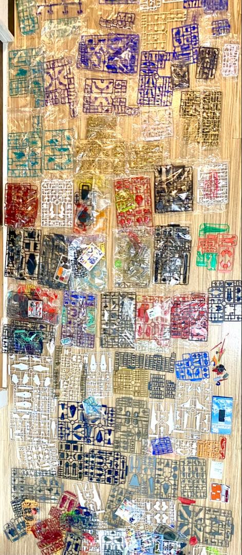 アニメプラモデルキット大量セット – 未切り離しパーツ多数 – 未開封品あり