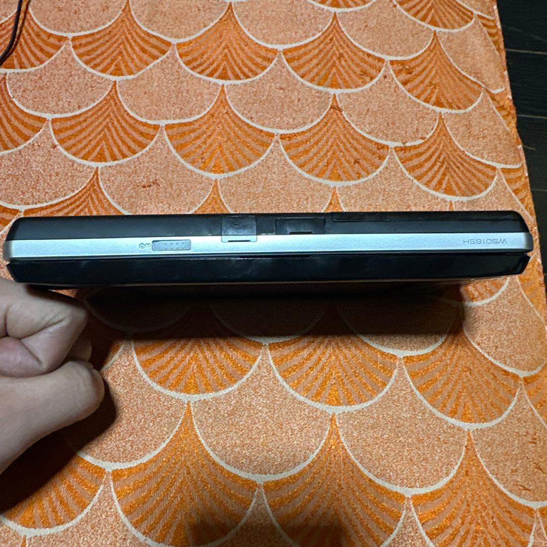 ほぼ新品　シャープ　ウィルコム　D4　本体一式　PC 携帯　スマホ　当時品