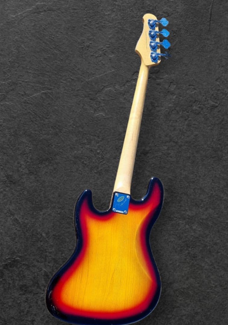 Mavis メイビス　イシバシ楽器 ベエレキベース サンバースト 稼働品