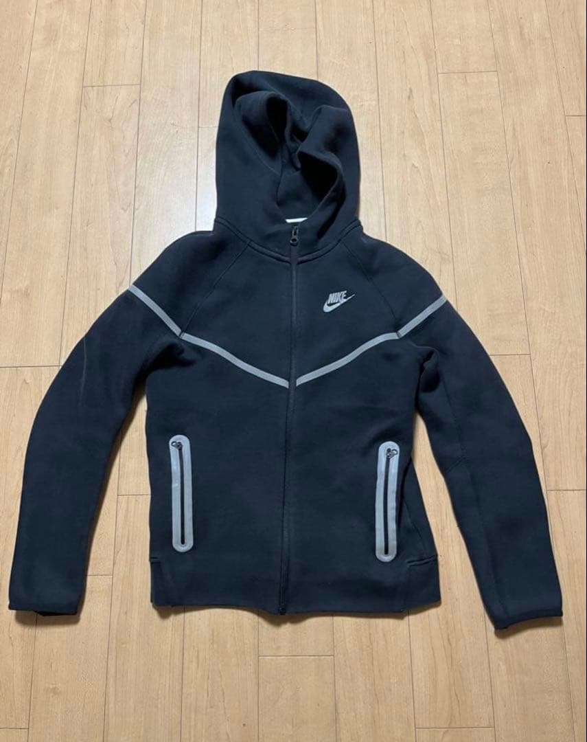 NIKE 反射テックフリース　セットアップ　 (Tee Shine着用)