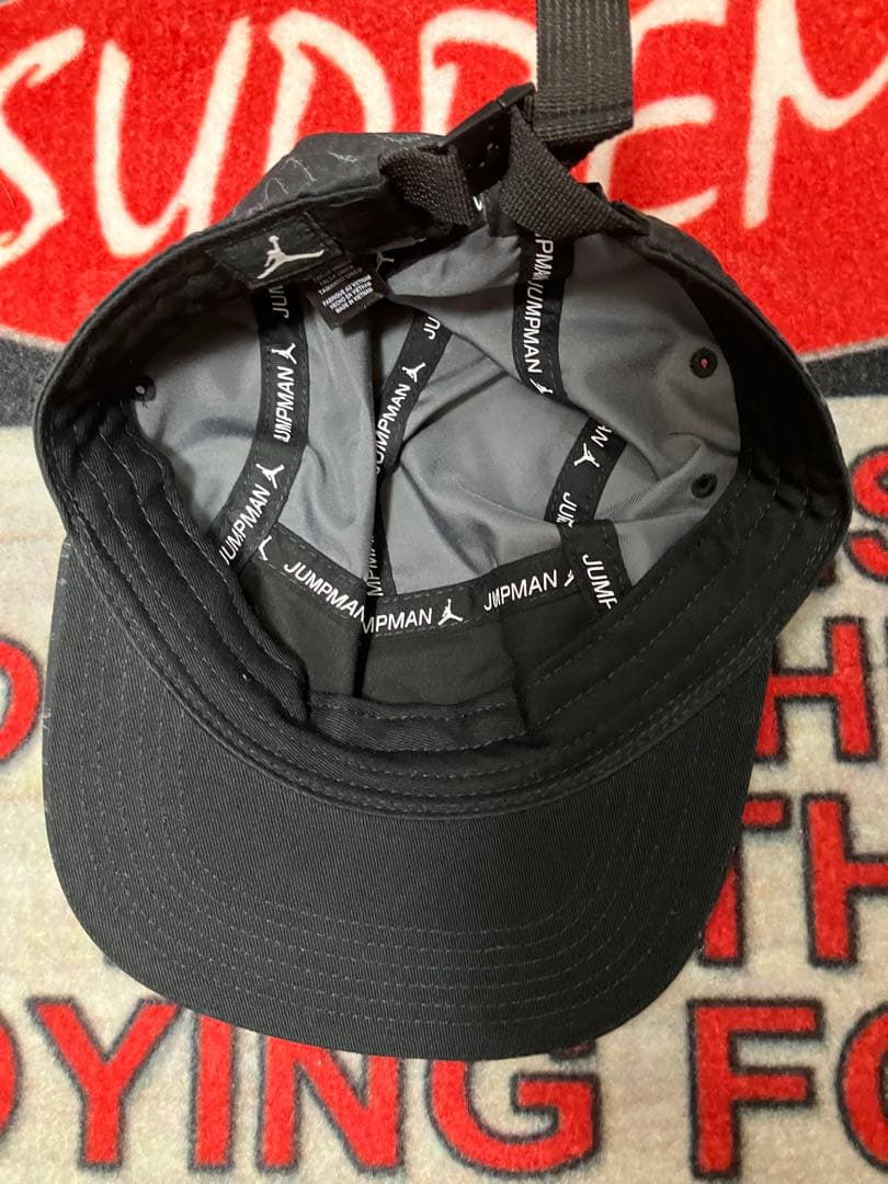 希少　Air Jordan x KAWS 5-Panel Cap \"Black\"