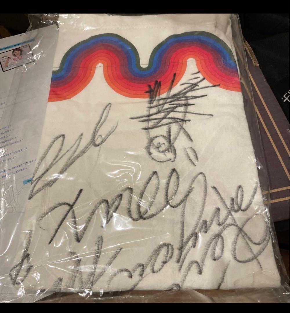 ＭＡＸ　芸能人　藤本綾　安室奈美恵好き　バックダンサー　サイン　Tシャツ　芸能人