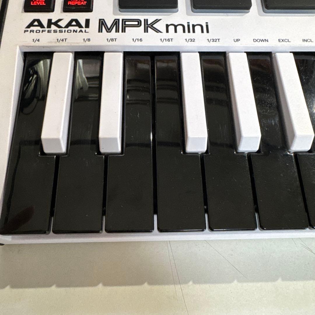 AKAI professional MPK mini MK3 midiキーボード