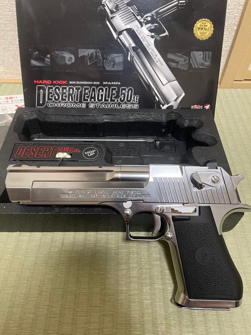 DESERT EAGLE .50AE ガスガン クロームステンレス