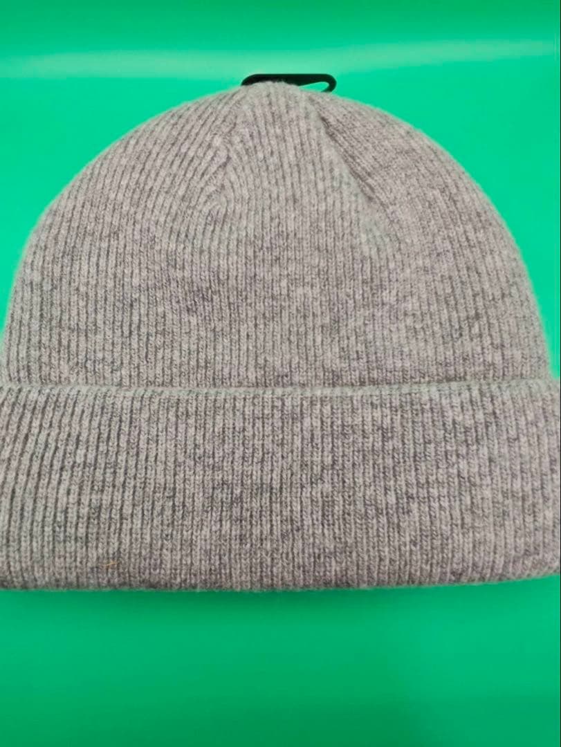alo グレー ニット帽