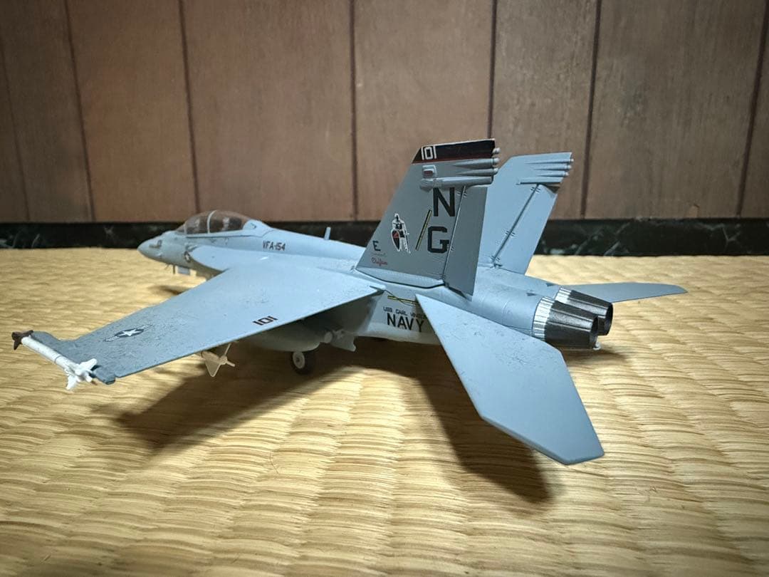 米海軍 F/Aー18Fホーネット VFAー154ブラックナイツ 1/72
