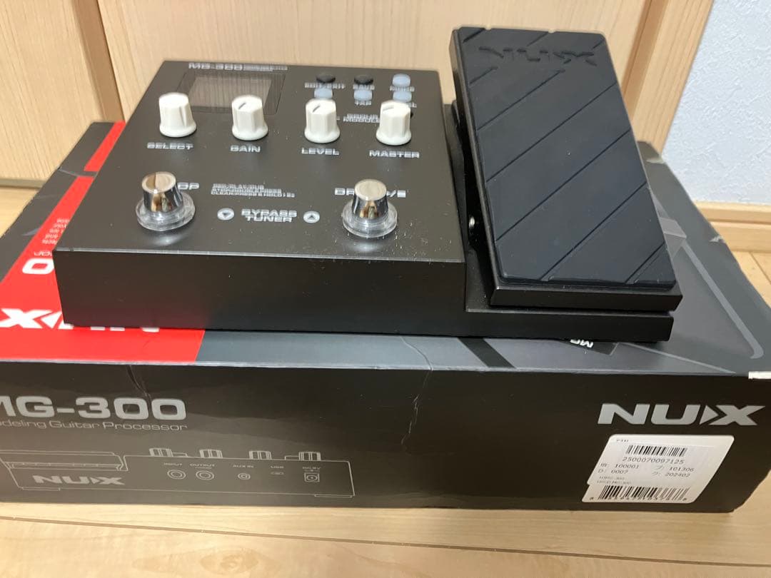 NUX MG-300 ギターマルチエフェクター