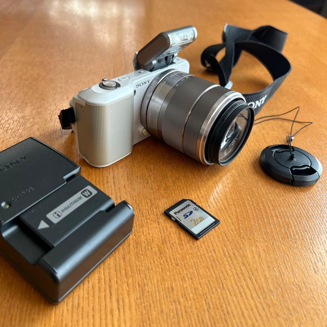 Sony α NEX-3 カメラ 本体とアクセサリー