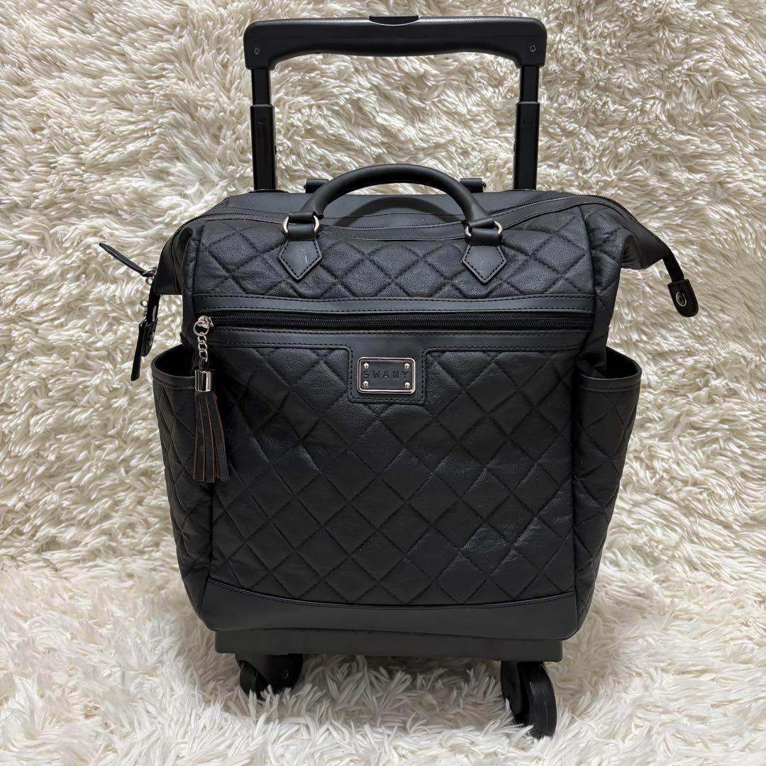 ☆美品☆ SWANY スワニー　キャリーケース　ダイヤキルト　ブラック