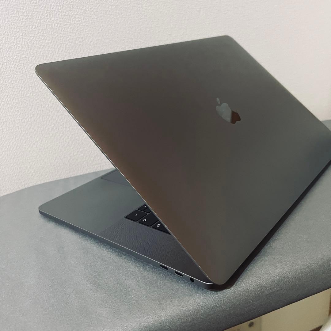 【高性能！】MacBook Pro 2018 16GB 512GB 15インチ