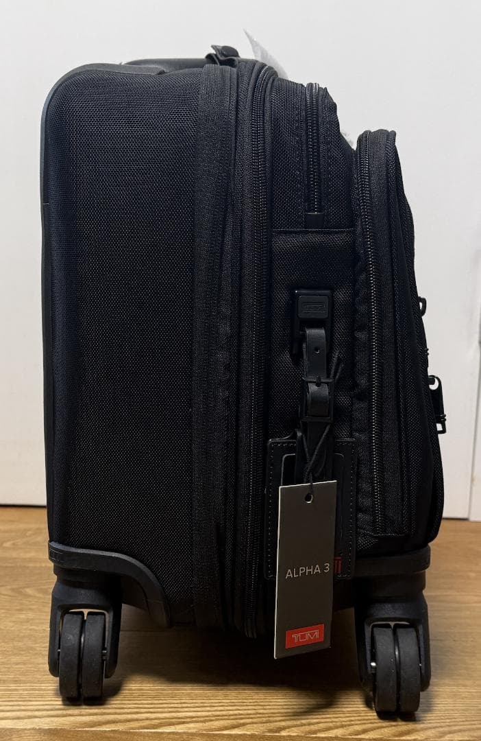 【未使用】TUMI ALPHA 3 4ウィール・ラップトップ・ブリーフケース