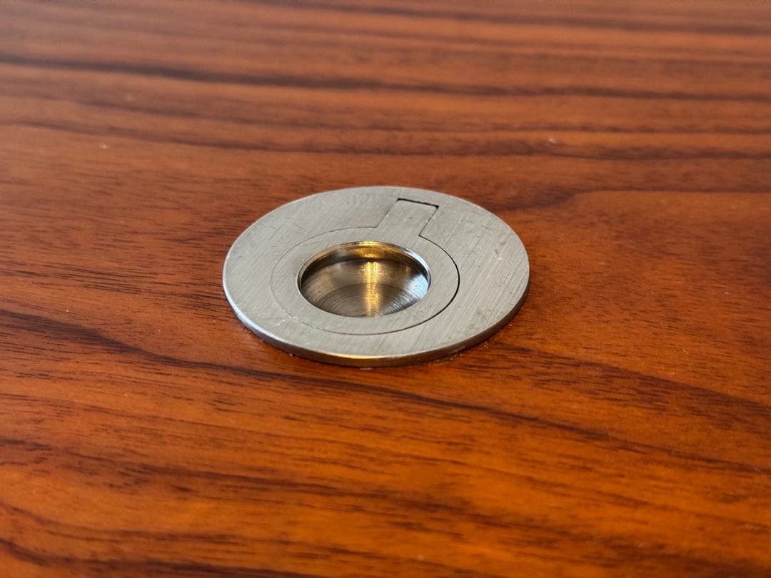 TECTA（テクタ）社製 サイドテーブル K22 ウォールナット