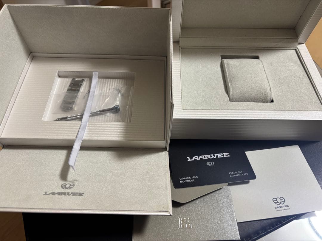 LAARVEE PEA001 ブラック