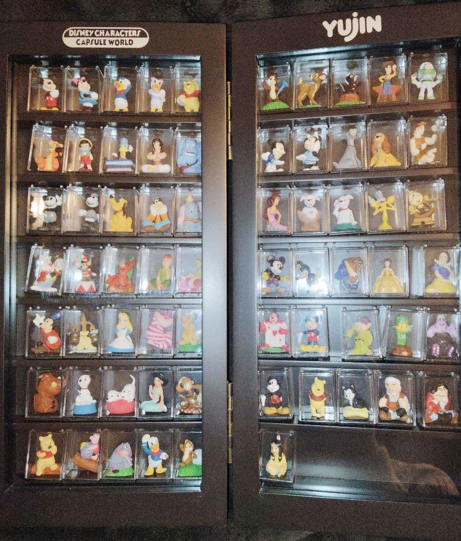 ディズニー yujin フィギュア ミニチュア 専用ケース付き