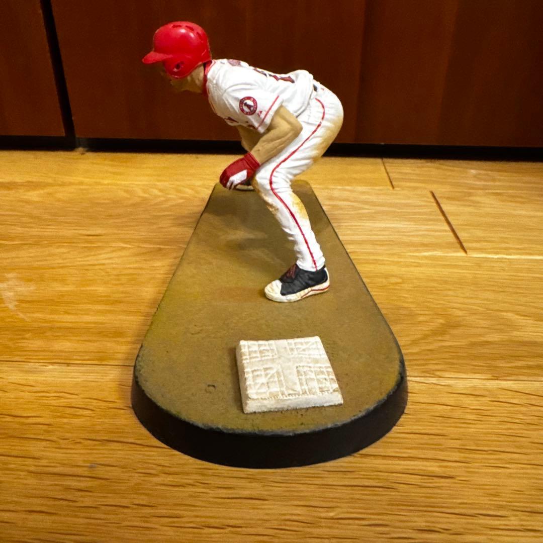 トラウト フィギュア 27番 エンゼルス　マクファーレン