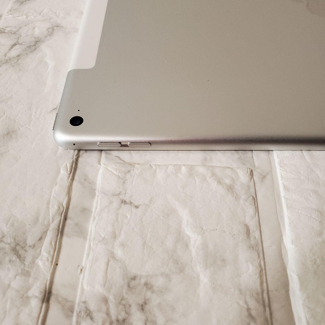 121 iPad pro 12.9 1世代 128GB SIMフリー シルバー