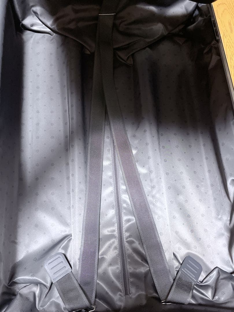 リモワ　キャリーケース　CLASSIC CHECK-IN M 61L