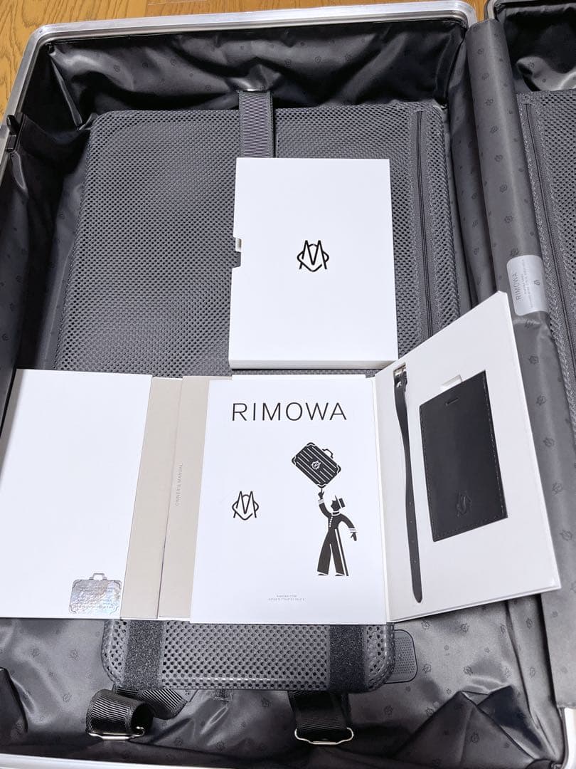 リモワ　キャリーケース　CLASSIC CHECK-IN M 61L